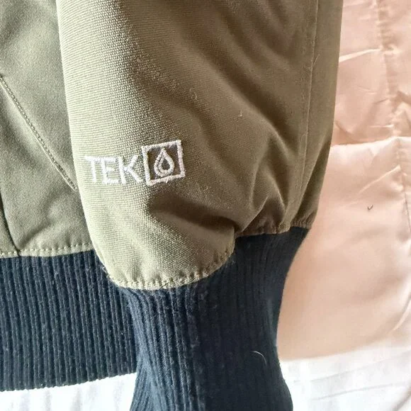 L.L. Bean Maine Mountain Jacket in Kelp Green - Picture 3 of 10